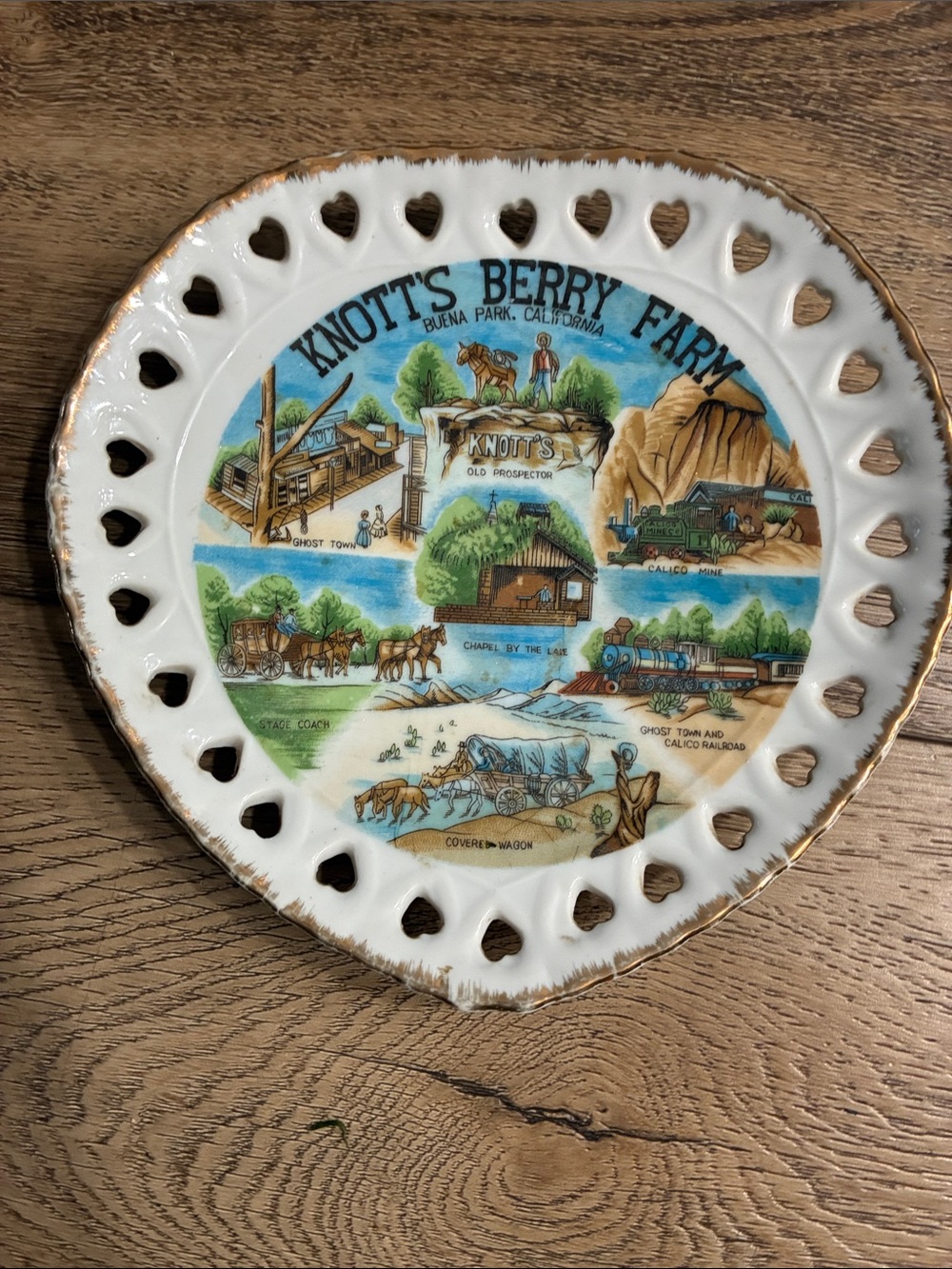 Knott’s Berry Farm Porcelain Souvenir Plate